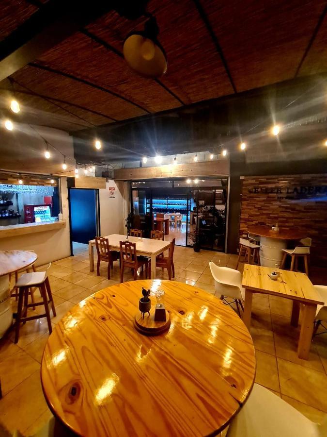 Ladera Hotel トゥリアルバ エクステリア 写真