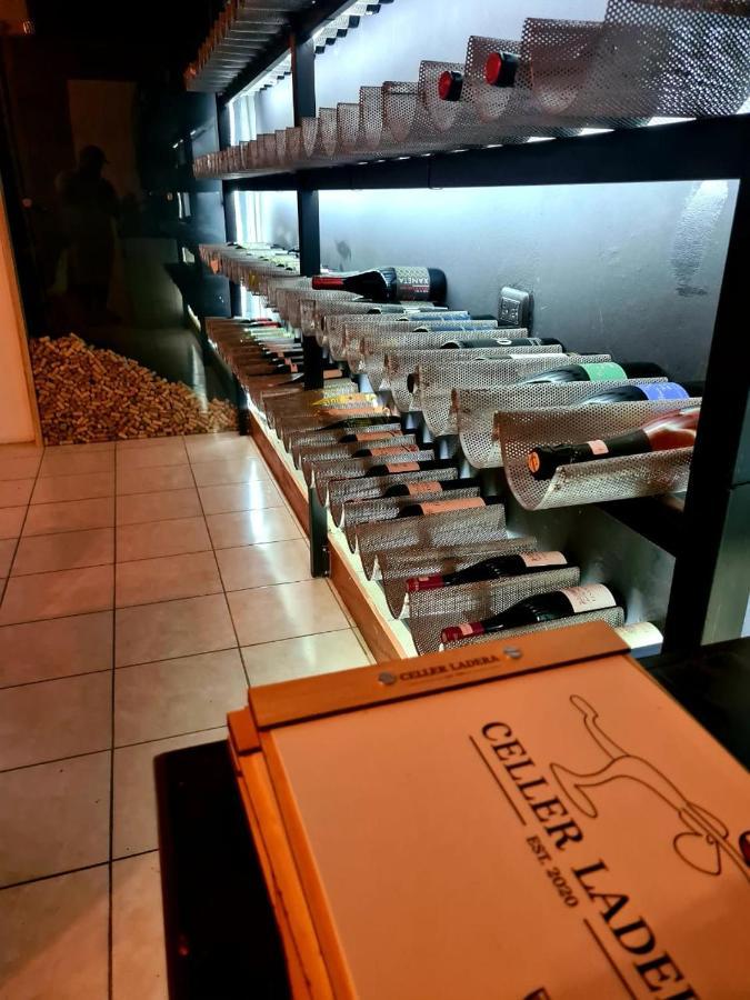 Ladera Hotel トゥリアルバ エクステリア 写真