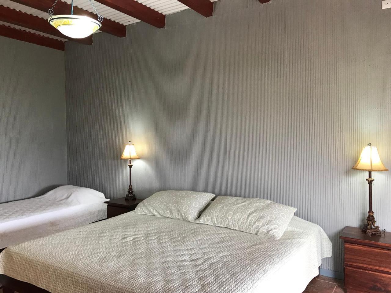 Ladera Hotel トゥリアルバ エクステリア 写真
