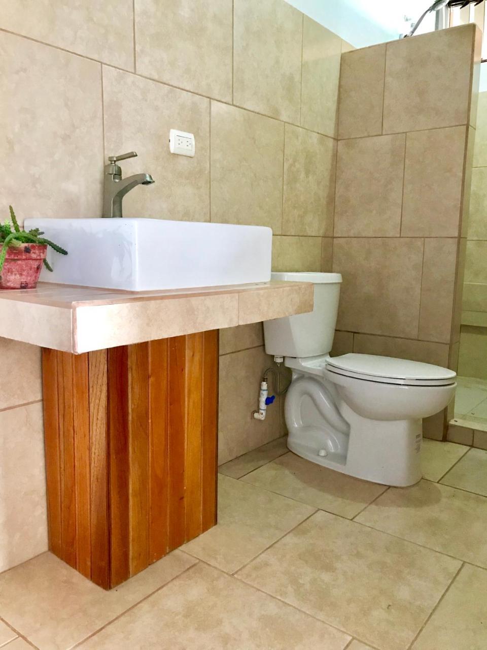 Ladera Hotel トゥリアルバ エクステリア 写真