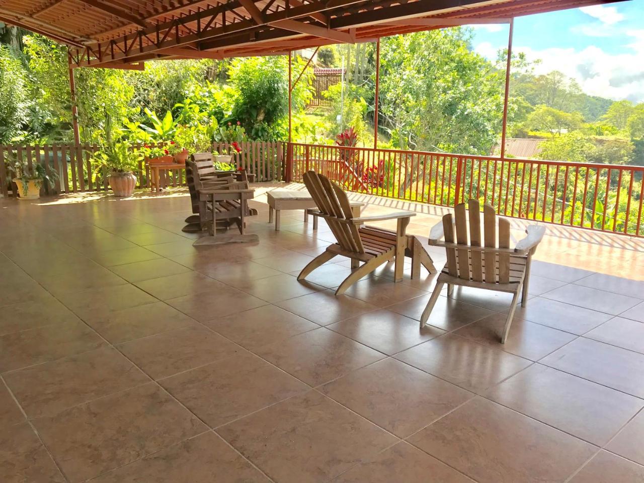 Ladera Hotel トゥリアルバ エクステリア 写真
