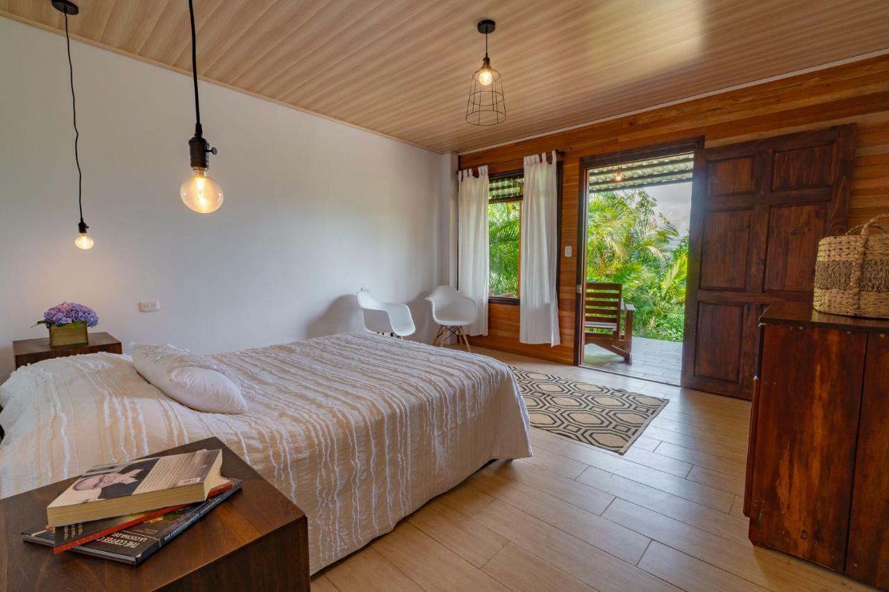 Ladera Hotel トゥリアルバ エクステリア 写真