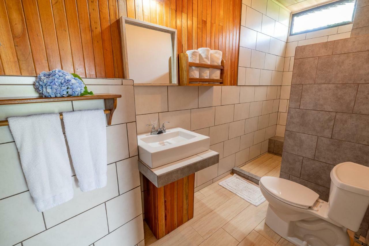 Ladera Hotel トゥリアルバ エクステリア 写真