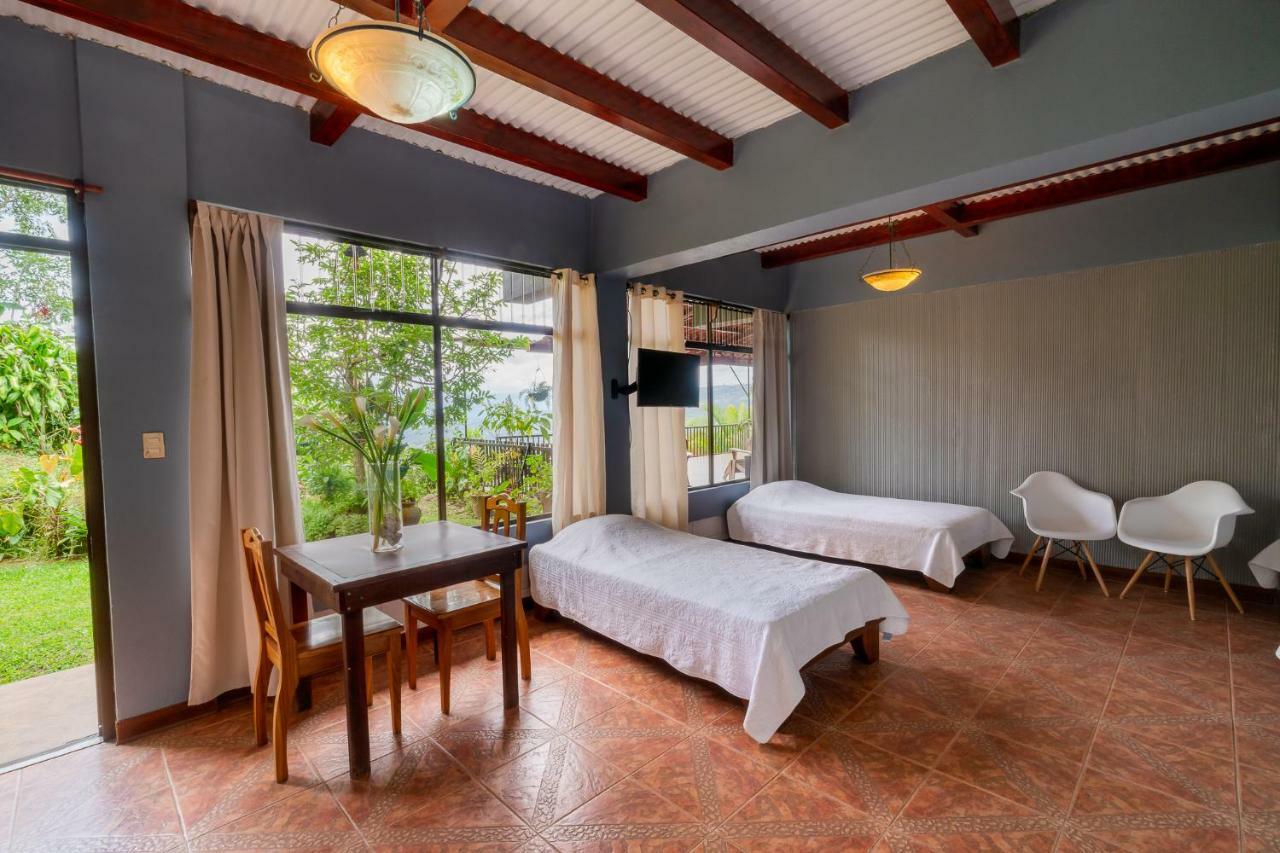 Ladera Hotel トゥリアルバ エクステリア 写真